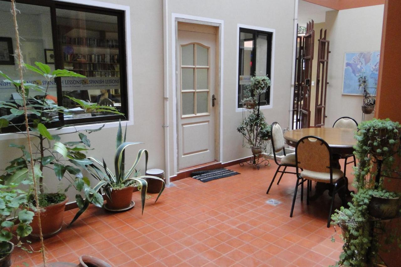 Cittadella Hostal Sucre Bagian luar foto