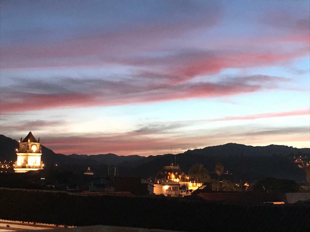 Cittadella Hostal Sucre Bagian luar foto